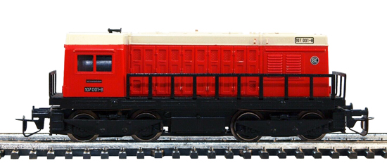 02620 Diesellokomotive BR 107-001-8 DR/IV