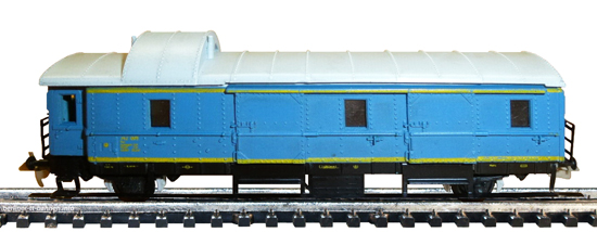 159/83b Packwagen Pwi30 DR/III blau